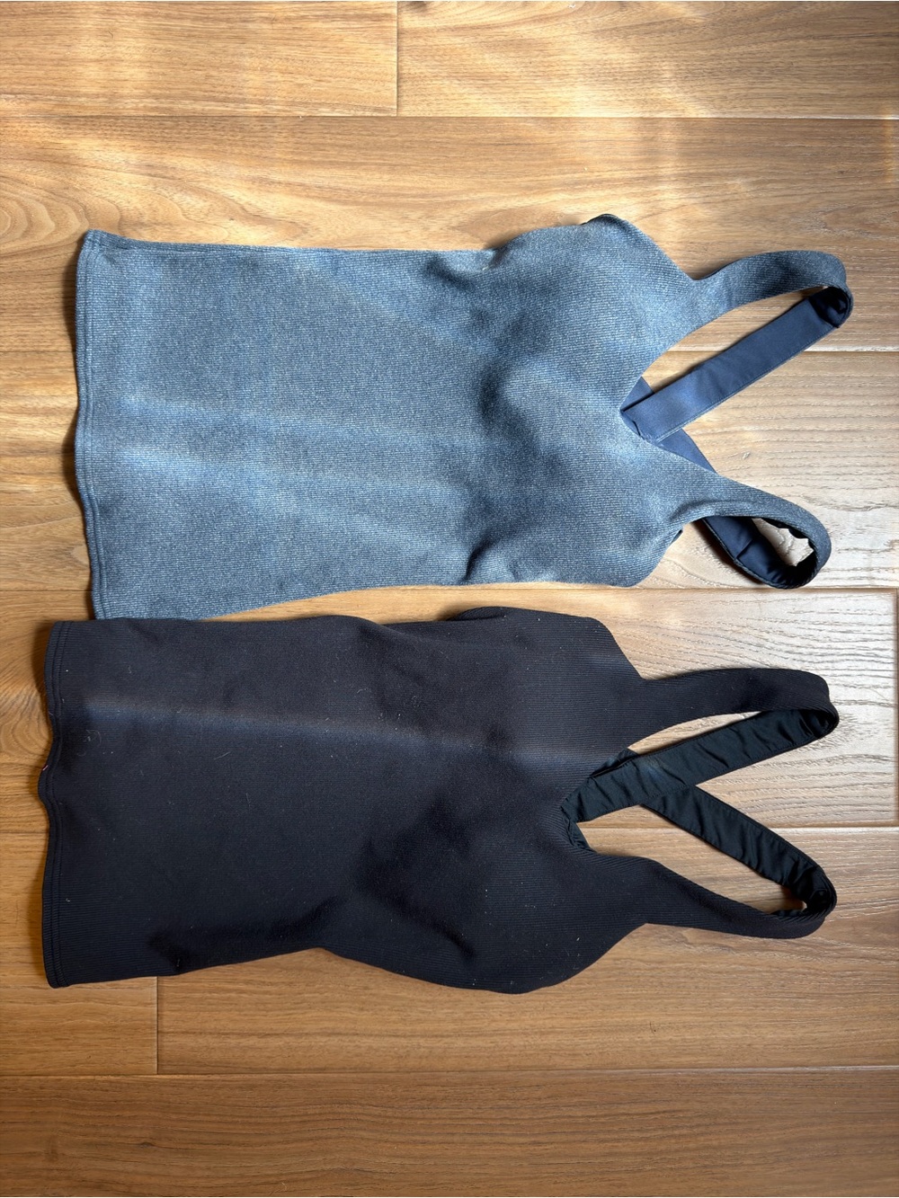 ALO Yoga Cross-Back Camisole Tank — Black & Heather Gray - Picture 2 of 4